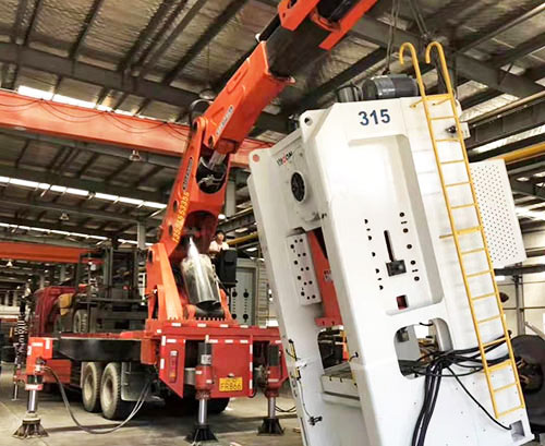 南平延平附近随车吊出租，轻松解决运输难题