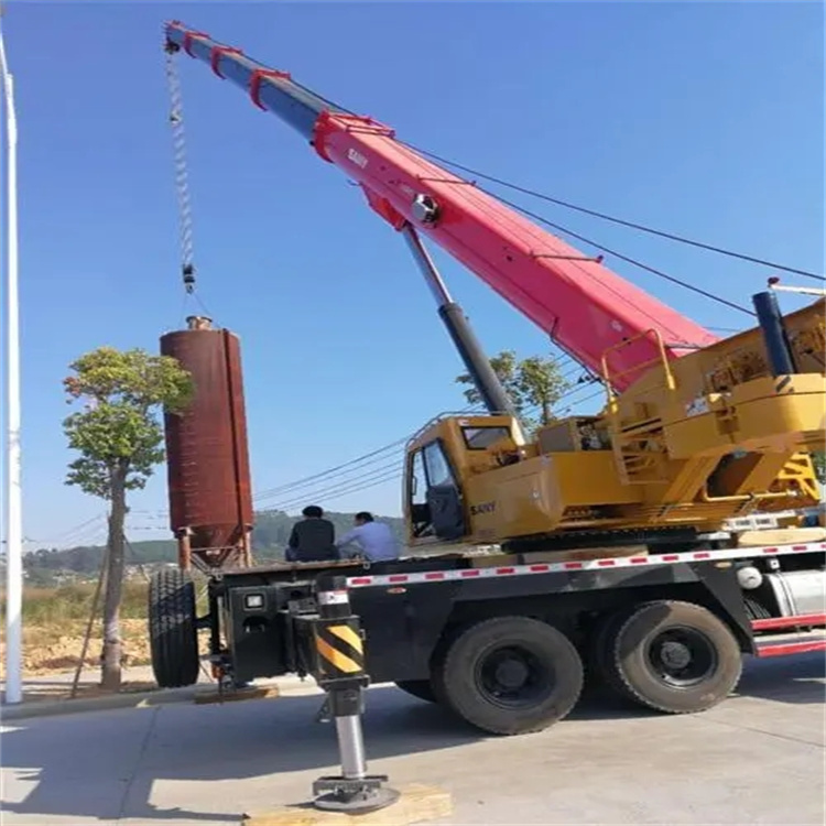 南平延平吊车租赁作业时的保养和维护